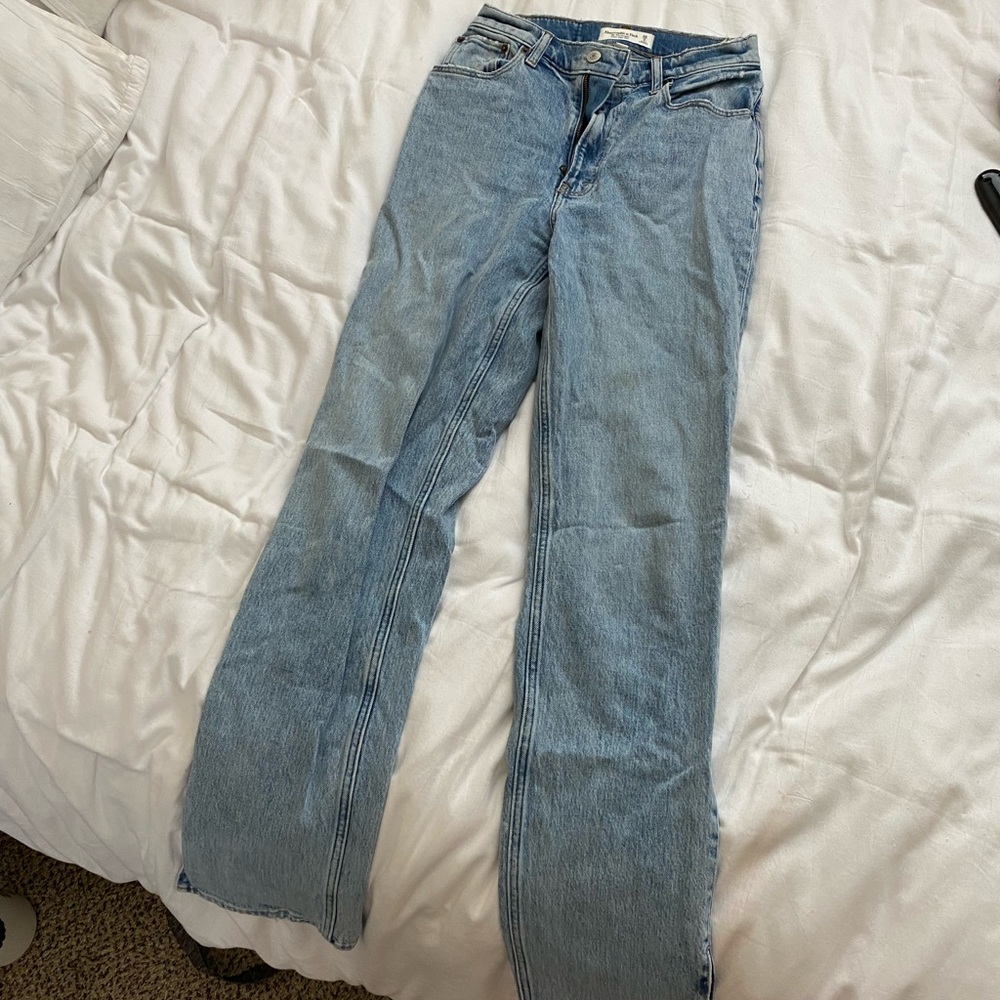 Abercrombie 90’s straight ultra high rise